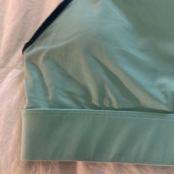 Siena High-Impact Sports Bra - Picture 2 of 7